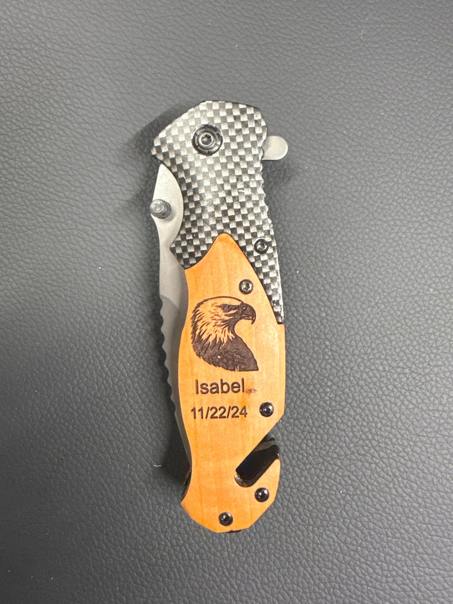 Carbon fiber pattern pocket knife